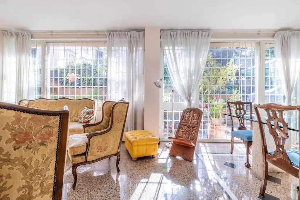 Residenza Latina -Charme & Relax Villa Roma